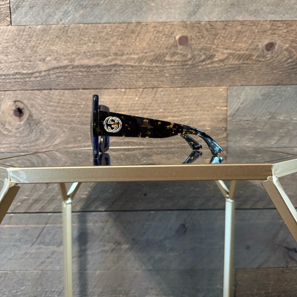 Gucci Oversized Square GG0083S Sunglasses Blue Glitter & Tortoise - Picture 4 of 10